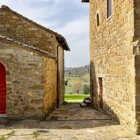 Palaia Con Piscina
