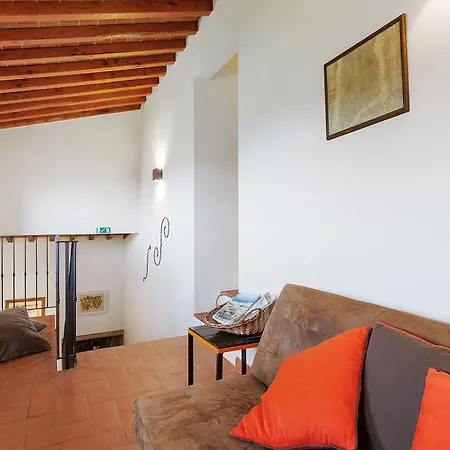 Palaia Con Piscina مزرعة للإقامة