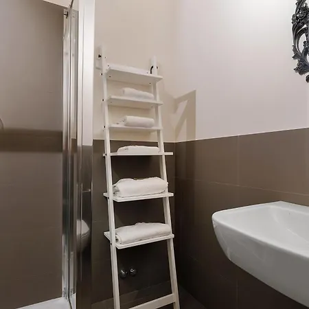 Palaia Con Piscina مزرعة للإقامة *