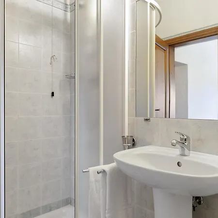 Palaia Con Piscina مزرعة للإقامة Pelago